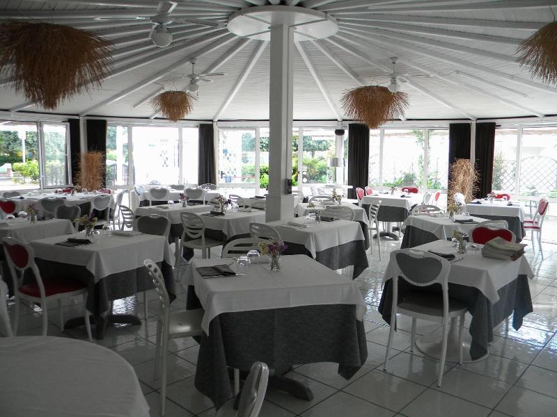 Hotel Genova Scalea Eksteriør billede